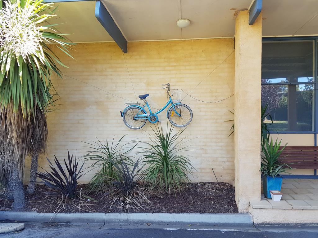 Motel Traralgon Exterior photo