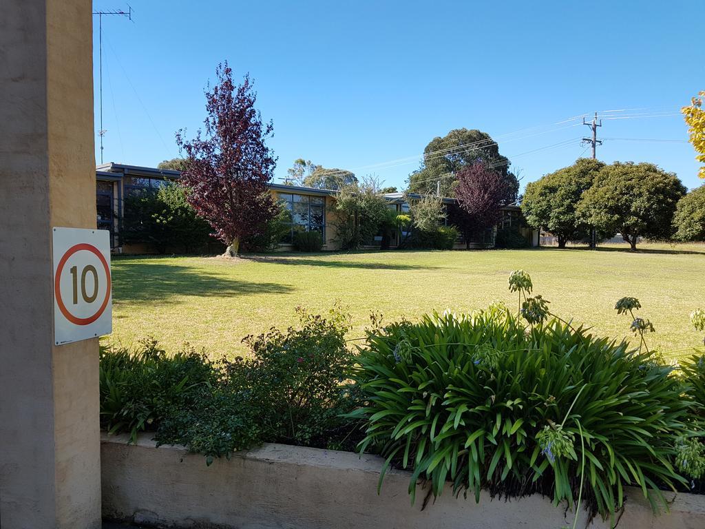 Motel Traralgon Exterior photo