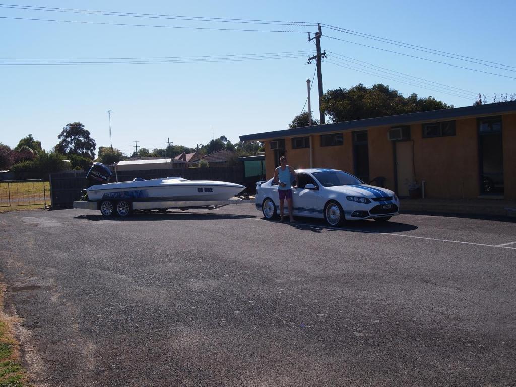 Motel Traralgon Exterior photo