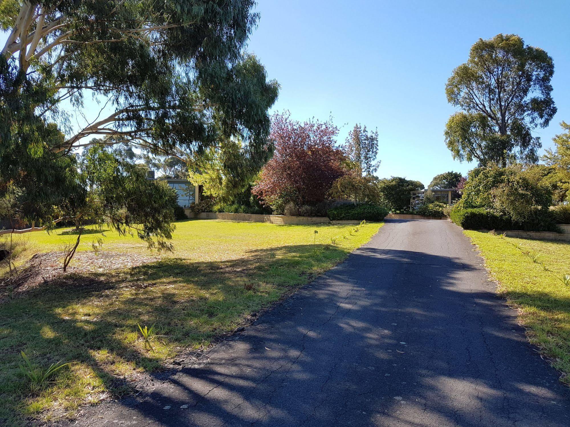 Motel Traralgon Exterior photo